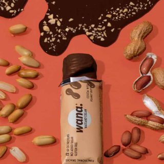 WaNa Food Protein Riegel Nuss-Nougat-Schokolade mit Erdnussbutter-F&uuml;llung
